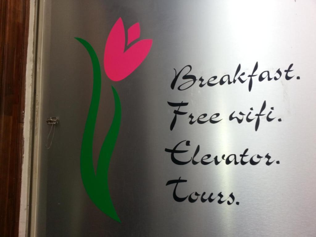 Pink Tulip Hotel Ciudad Ho Chi Minh  Exterior foto