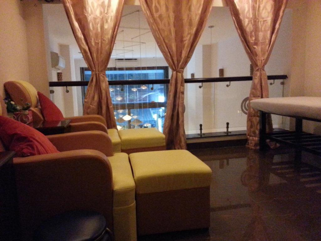 Pink Tulip Hotel Ciudad Ho Chi Minh  Exterior foto